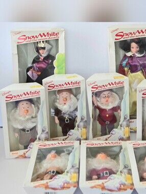 SET OF 9 VINTAGE SNOW WHITE & THE SEVEN DWARFS & QUEEN BIKIN WALT DISNEY NRFB